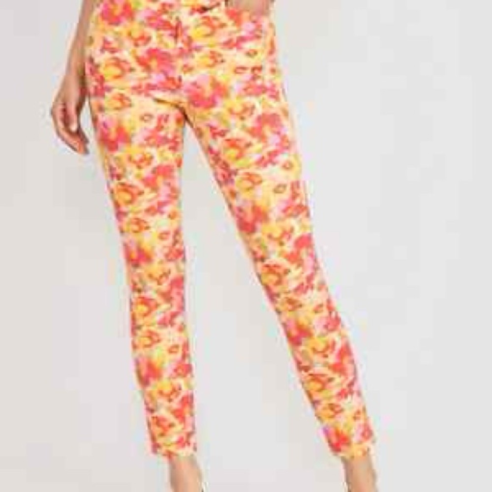 5. Old Navy Pink Yellow Floral Pixie Skinny Stretch Cotton Taper Ankle Pants